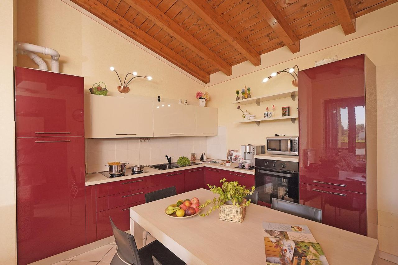 Residenza Tammaro - Gardagate Appartement Sirmione Buitenkant foto
