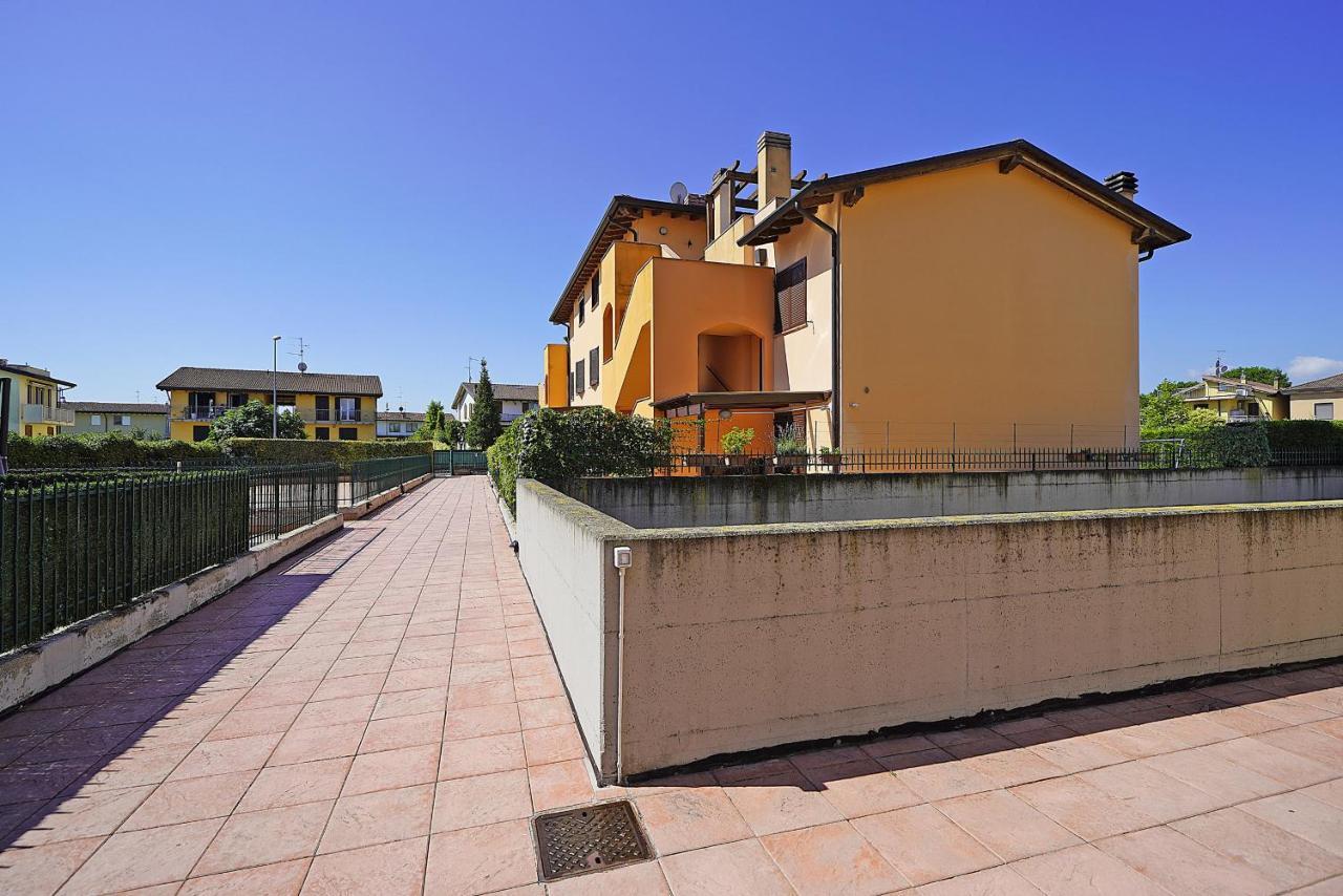 Residenza Tammaro - Gardagate Appartement Sirmione Buitenkant foto