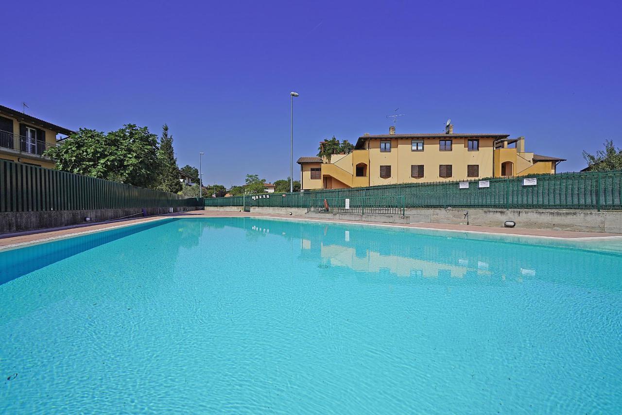 Residenza Tammaro - Gardagate Appartement Sirmione Buitenkant foto