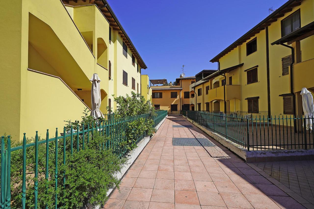 Residenza Tammaro - Gardagate Appartement Sirmione Buitenkant foto