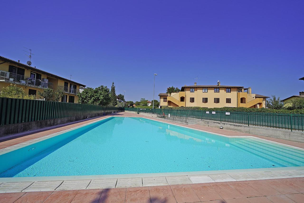 Residenza Tammaro - Gardagate Appartement Sirmione Buitenkant foto