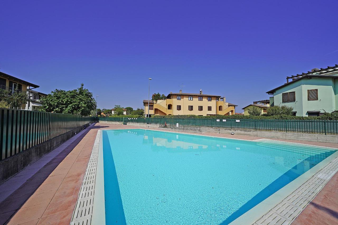Residenza Tammaro - Gardagate Appartement Sirmione Buitenkant foto